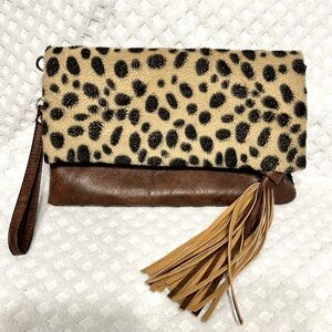 JEN&CO Flapover Tassel Clutch